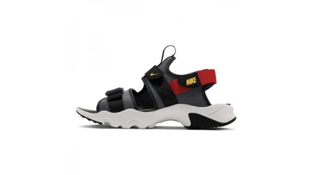 تصویر 1 از صندل مردانه اسپرت با روکش مقاوم و حس سبک در راه رفتن