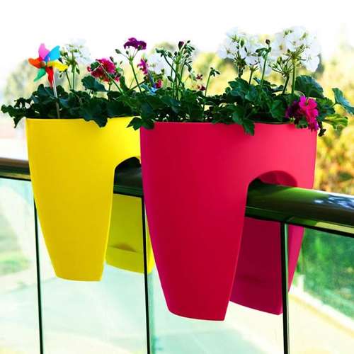 گلدان پلاستیکی نرده ای مناسب هر سلیقه‌ و انتخابی