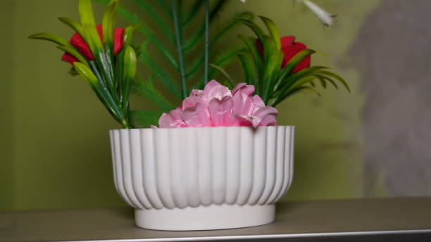 گلدان پلاستیکی طرح جدید رنگ‌ های متنوع طراحی به‌روز