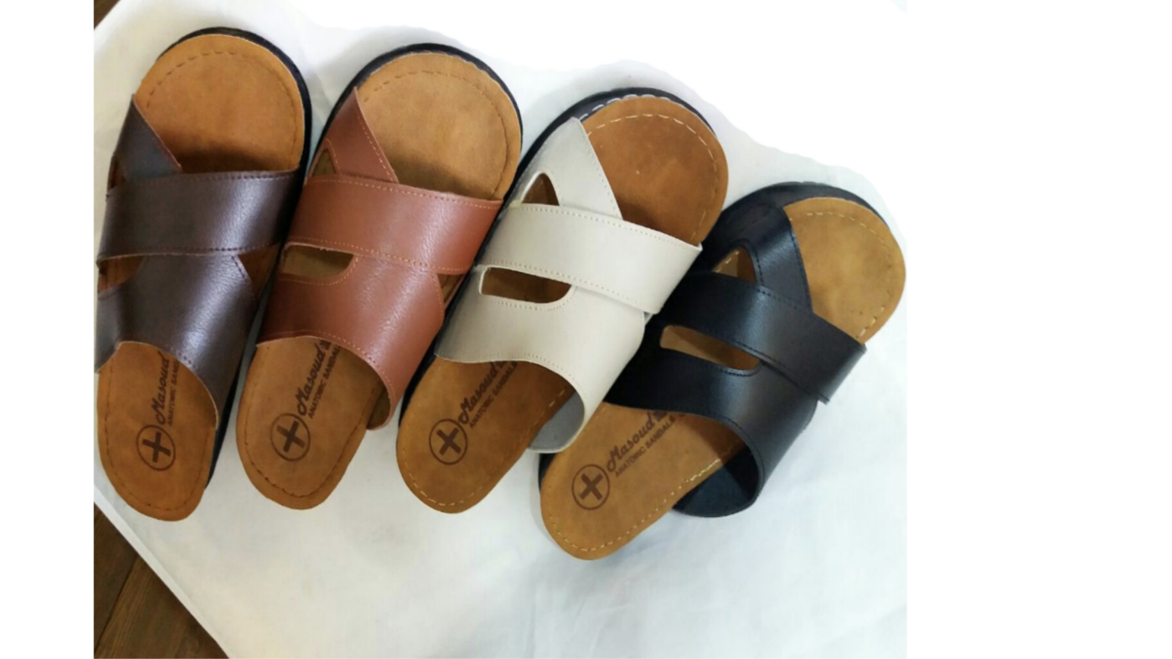 تصویر 5 از صندل مردانه اورجینال با ظاهری مینیمال