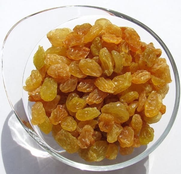 کشمش طلایی تیزابی نرم و لطیف