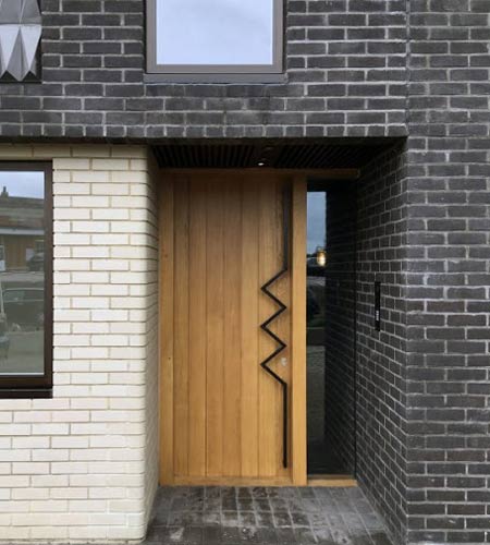 تصویر 3 از آجر نما مشکی با رنگ طبیعی و ماندگار