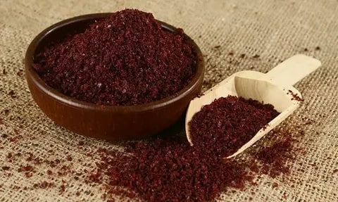 سماق قرمز تبریز طعم تند و خوش ‌بو