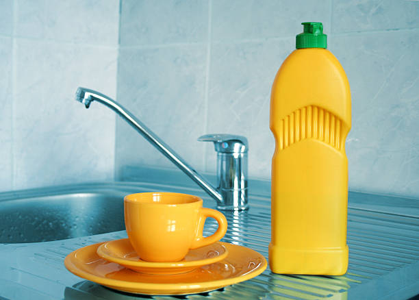 مایع ظرفشویی اکتیو حذف چربی‌ های سخت بدون زحمت