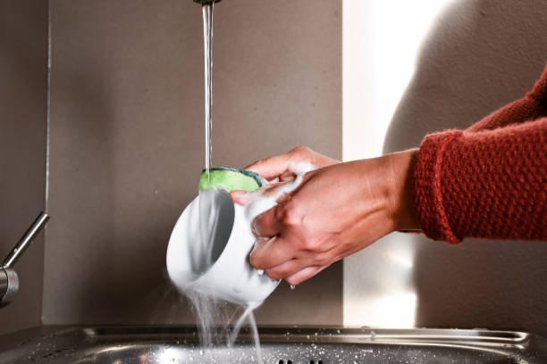 مایع ظرفشویی پریل پاک‌ کنندگی آسان و لکه‌ زدایی سریع