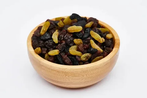 تصویر 1 از کشمش پلویی سیاه با بافت عالی و طعم دلنشین