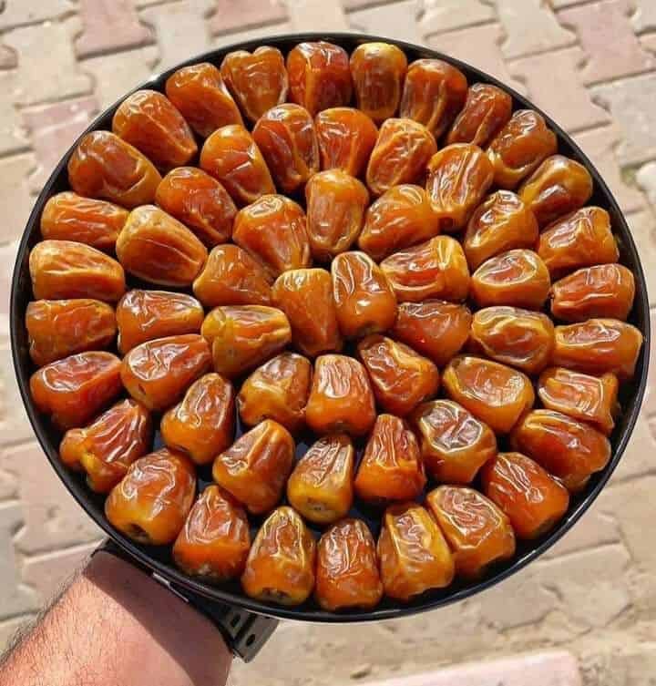 خرما خاصویی شیرینی طبیعی و خوشمزه