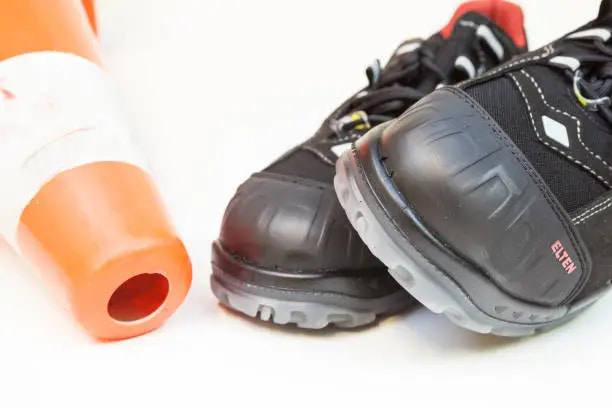 کفش ایمنی ایمن فراز محافظت کامل پا در محل کار