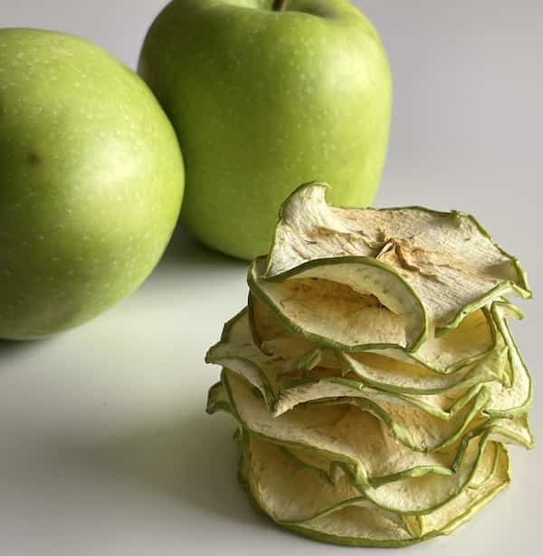 سیب سبز خشک با عطر دل‌ انگیز و طعم ماندگار