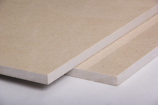 سنگ مرمریت هرسین باکیفیت مناسب کف‌ پوش و دیوار داخلی ساختمان