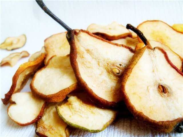 گلابی خشک خوش طعم و تازه بدون مواد نگه دارنده