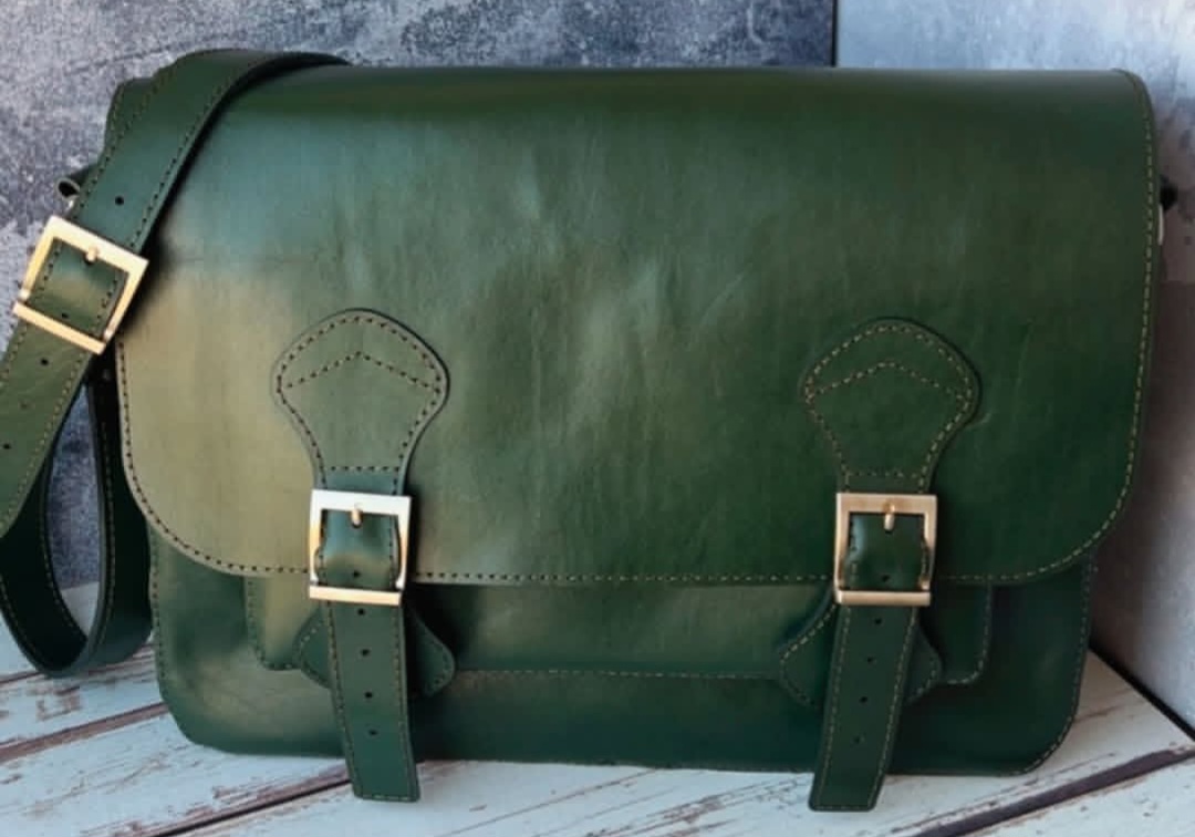 کیف دوشی زنانه چرم دستدوز