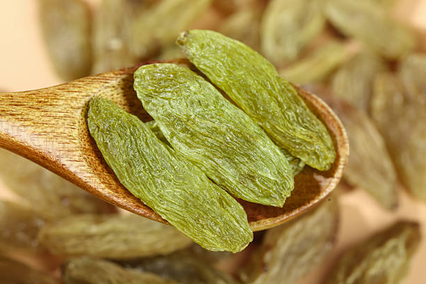 تصویر 4 از کشمش سبز ارگانیک و ایرانی خوش‌ طعم