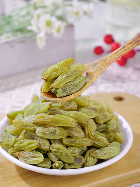 تصویر 3 از کشمش سبز ارگانیک و ایرانی خوش‌ طعم