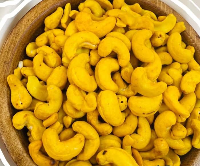 بادام هندی زعفرانی لوکس تازه و خوش‌ طعم