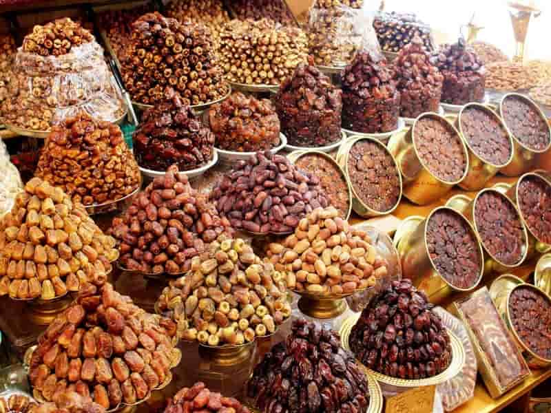 خرما زاهدی درشت دشت طلحه با گوشت نرم