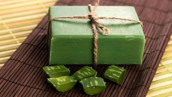 صابون طبیعی آلوئه ورا مرطوب کننده و نرم کننده