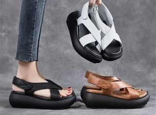 صندل زنانه چرم تبریز ساخته‌ شده از چرم طبیعی مرغوب