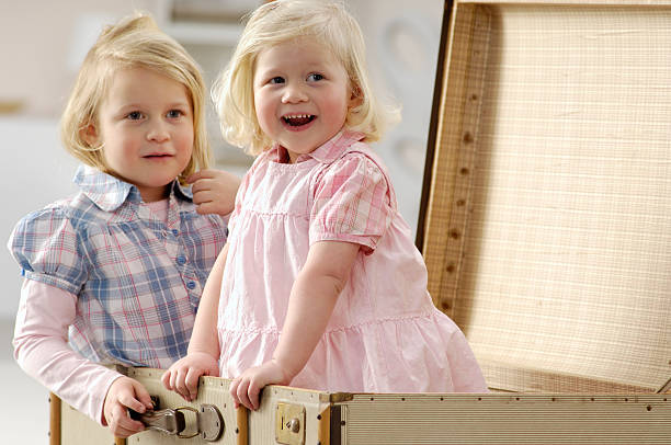 پیراهن بچگانه نخی پارچه سبک انتخاب خنک روز های تابستان