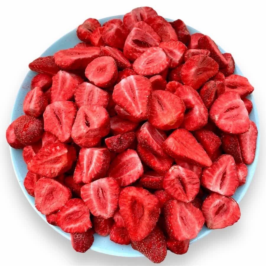 فروش فله توت فرنگی پفکی فریز درای + قیمت عمده