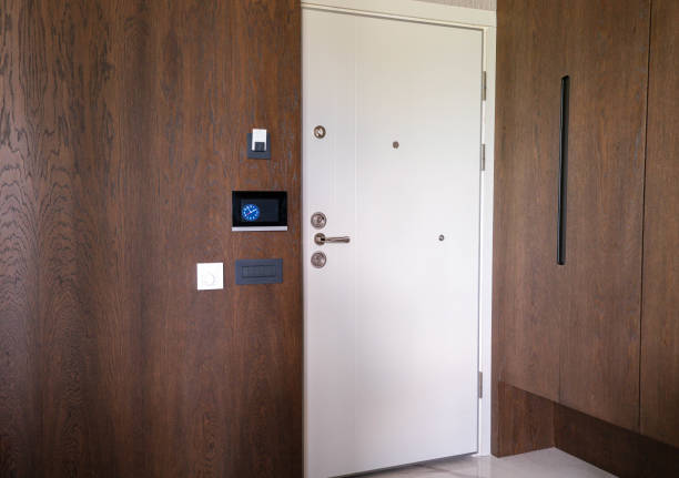 درب ضد سرقت با قفل هوشمند اثر انگشت