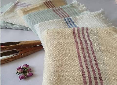 تصویر 2 از حوله سنتی بیرجند با کیفیت در طرح های محلی