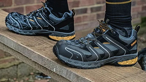 تصویر 4 از کفش ایمنی خارجی اصفهان انتخابی عالی برای کارگران