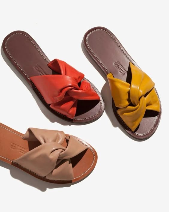 تصویر 4 از صندل زنانه پاشنه‌ دار شیک در رنگ‌ های متنوع