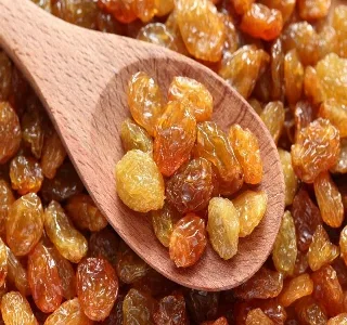 کشمش تیزابی بی دانه طعمی اصیل و ماندگار