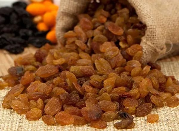 قیمت کشمش ممتاز