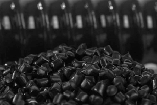 تصویر 2 از کمپاند پلی‌ اتیلن سنگین مقاوم و با دوام در صنایع بسته‌بندی و لوله‌سازی