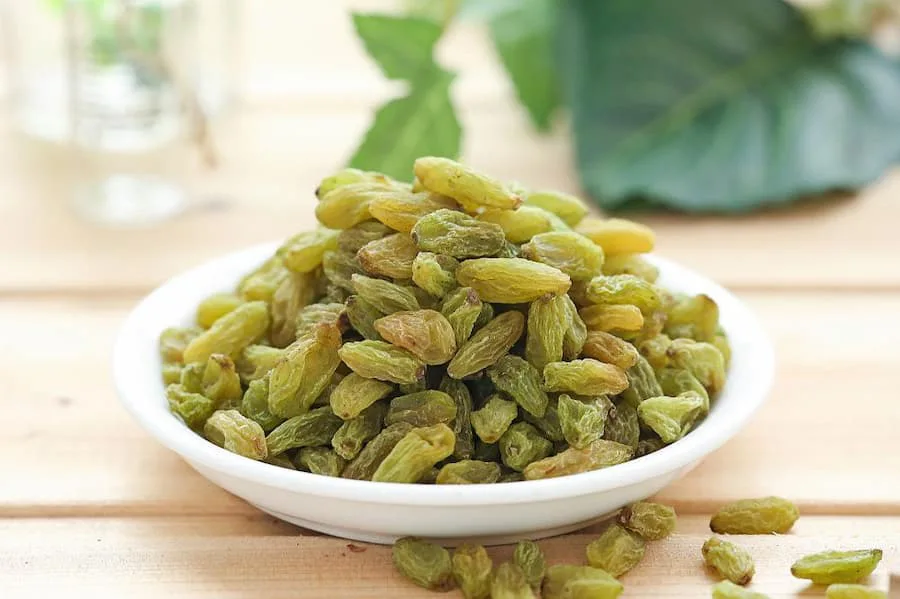 تصویر 1 از کشمش سبز صادراتی با دانه‌ های درشت و یکدست