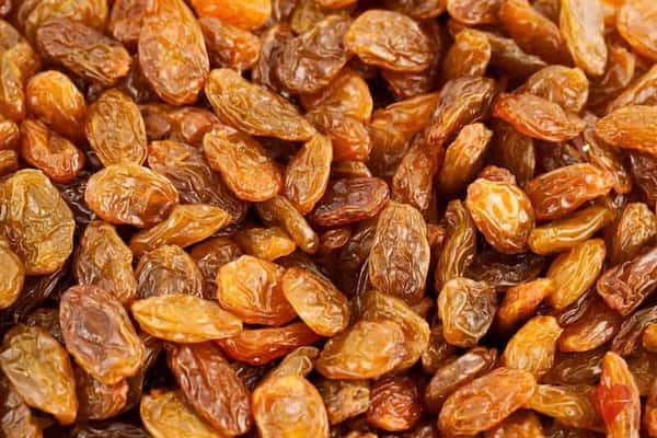 تصویر 1 از کشمش ملایر درجه یک با طعم غنی و خواص غذایی بالا