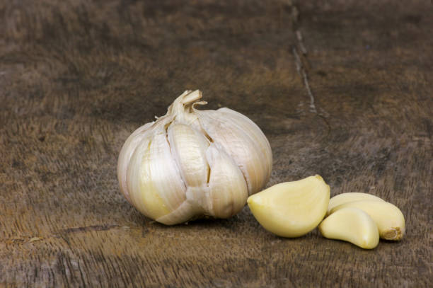 سیر خام طعم‌ دهنده طبیعی غذا های شما