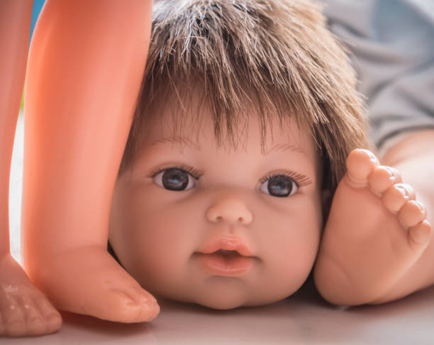 عروسک کودک سیلیکونی در طراحی واقع‌ گرایانه و نرم