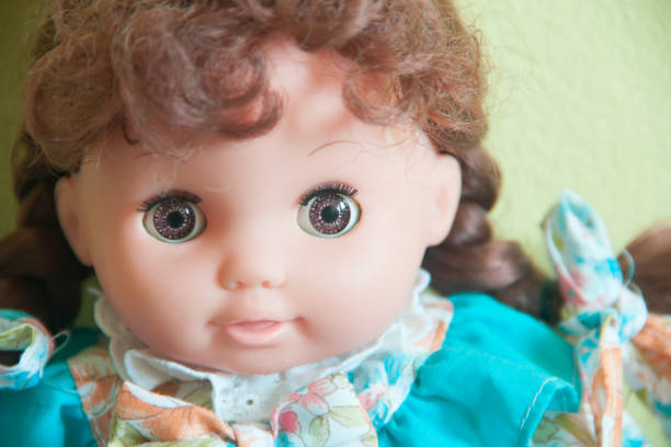 تصویر 1 از عروسک کودک دختر در طرح‌ های متنوع و ظریف