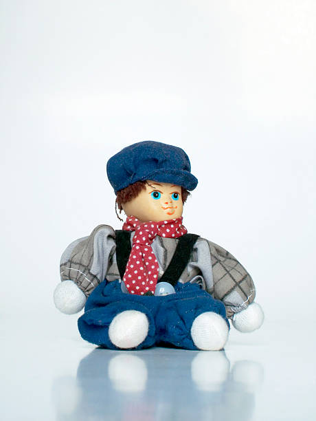 عروسک کودک پسر در مدل‌ های خلاق و رنگا رنگ