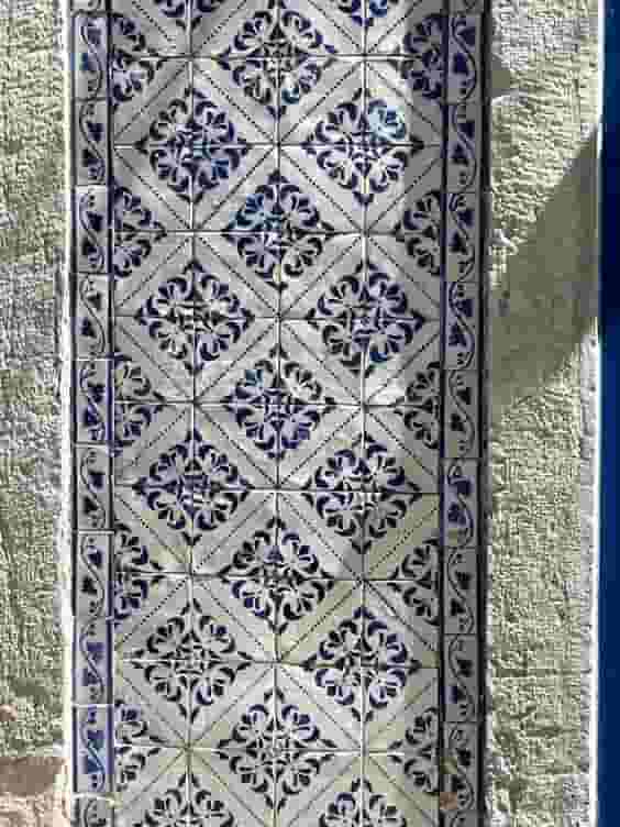 تصویر 4 از کاشی دیواری سه‌ بعدی با طراحی مدرن و جلوه لوکس