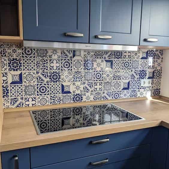 تصویر 3 از کاشی دیواری سه‌ بعدی با طراحی مدرن و جلوه لوکس