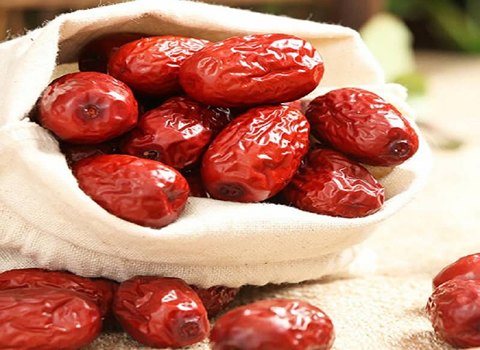 عناب خشک طعم اصیل با خواص بی‌ نظیر طبیعی