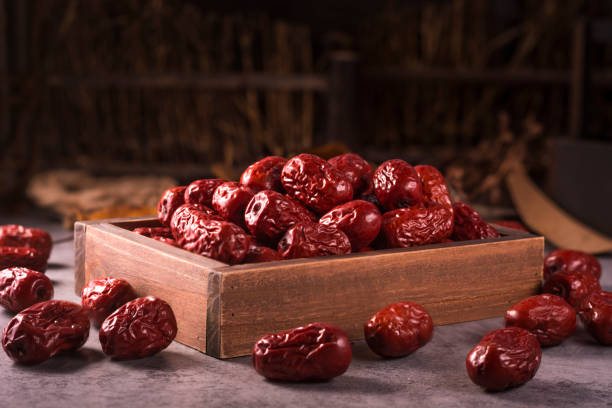 تصویر 1 از عناب یاقوتی رنگ درخشان طعم ماندگار و انرژی‌ زا