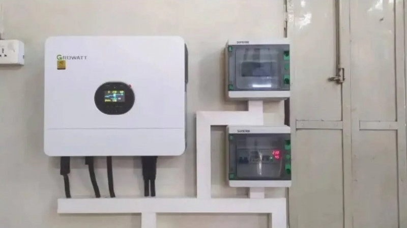 تصویر 4 از سانتورتر خورشیدی 6000ES Plus گرووات + عملکرد هوشمند