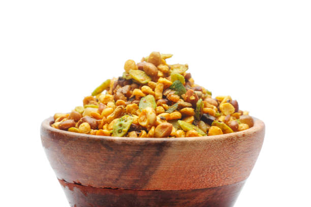 تصویر 2 از انواع آجیل خوری چوبی بزرگ با طرح های گوناگون