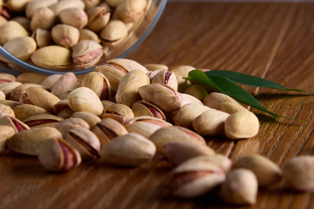 پسته احمد آقایی پیوندی اعلا لوکس و با کیفیت