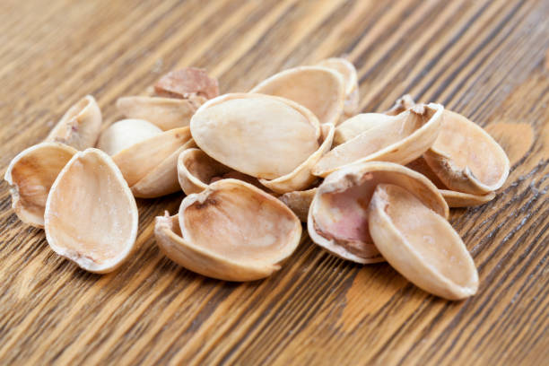 تصویر 1 از پوست پسته استخوانی مناسب تولید کود آلی