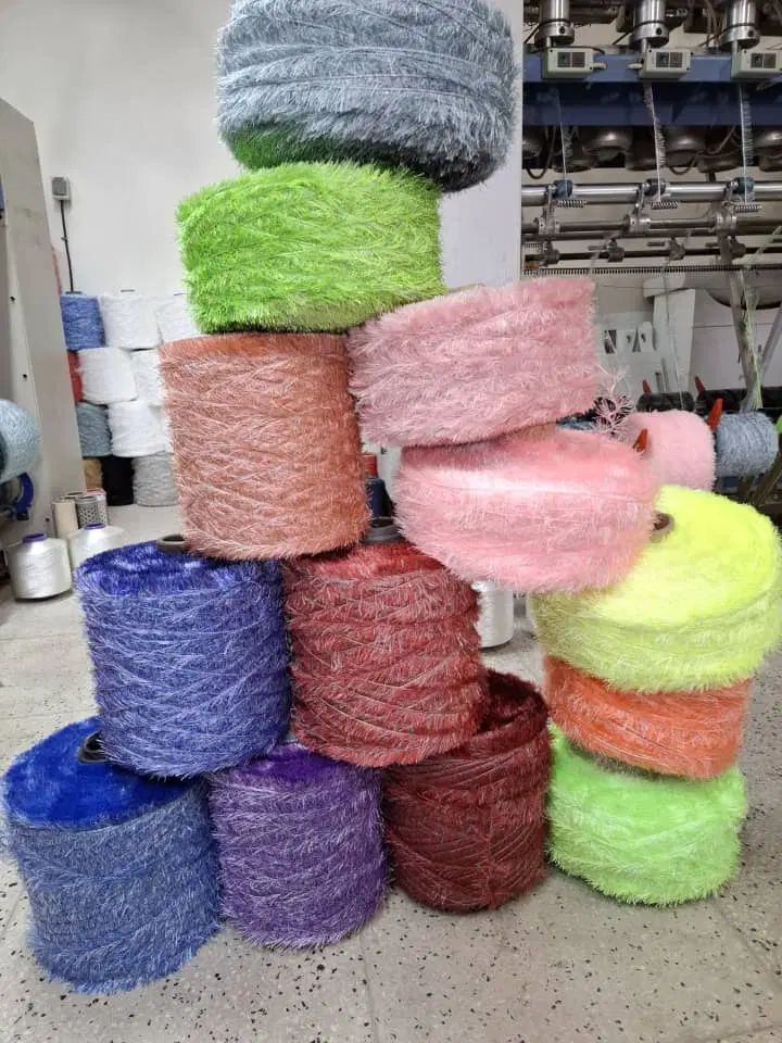 نخ بافتنی یوموش گلستان با کیفیت عالی