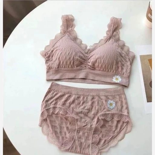 تصویر 4 از ست راحتی و نخی نیم تنه شورت با طرح بابونه