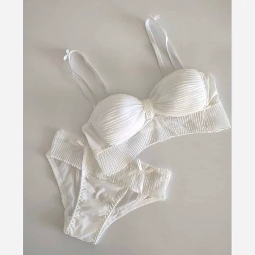 تصویر 1 از ست شورت و سوتین پاپیونی عروس