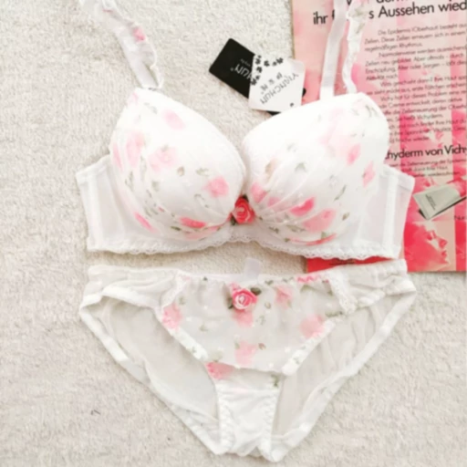 تصویر 2 از ست سوتین و شورت عروس