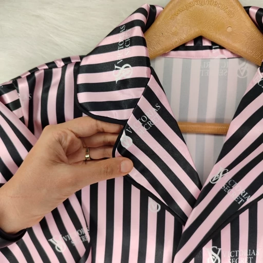 تصویر 2 از ست بلوز و شلوار ساتن ابریشم